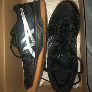 asics volleyball shoes (can be used for any sport)